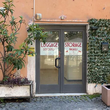 Monolocale con piscina a Trastevere-3